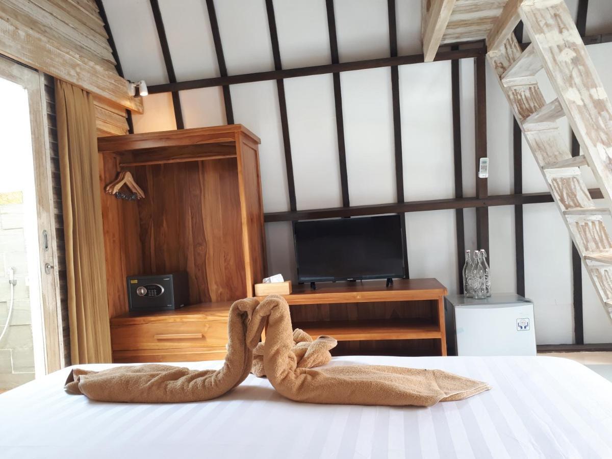 Coco Bale Hotel Gili Meno Exterior photo